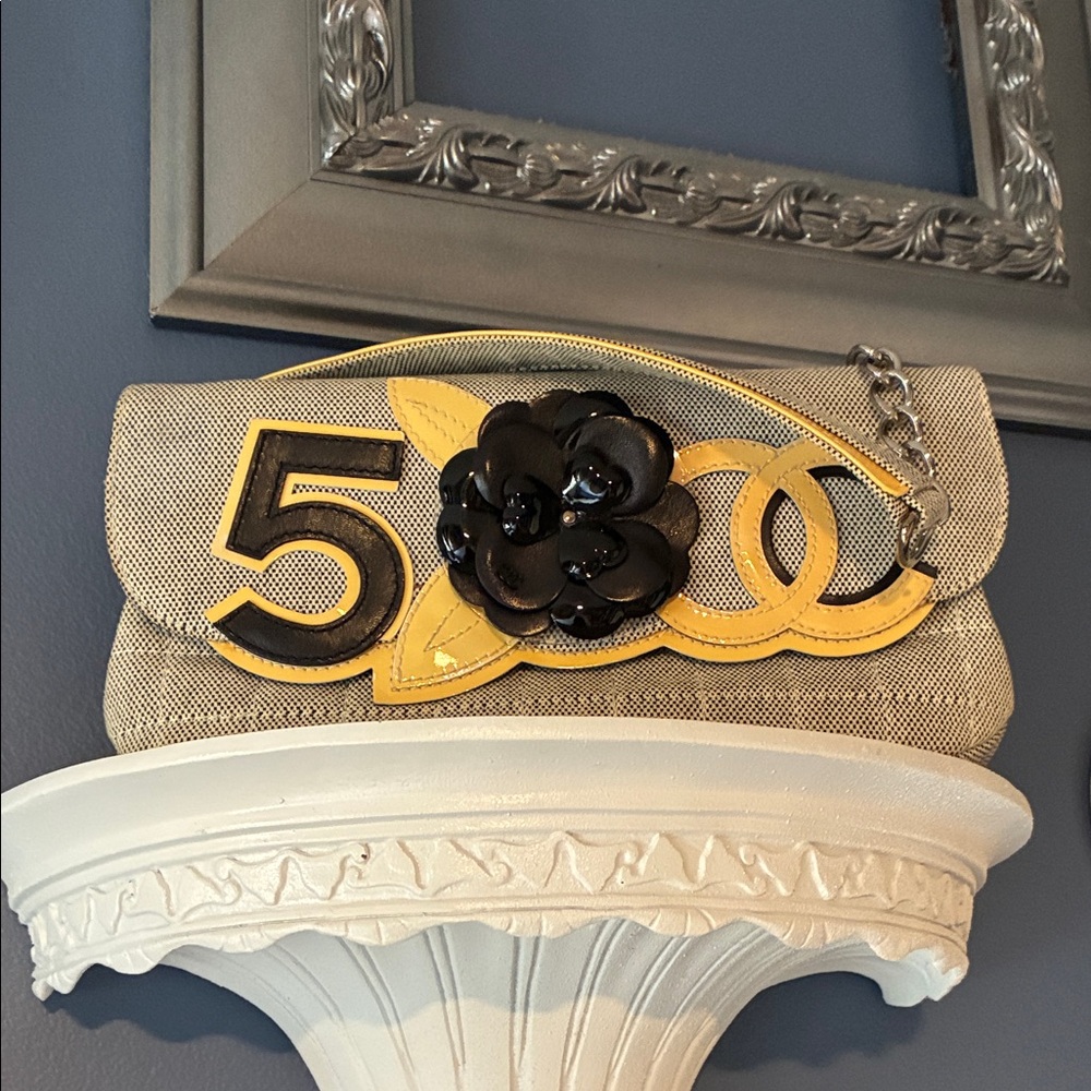 Authentic Vintage CHANEL Camellia No. 5 baguette
